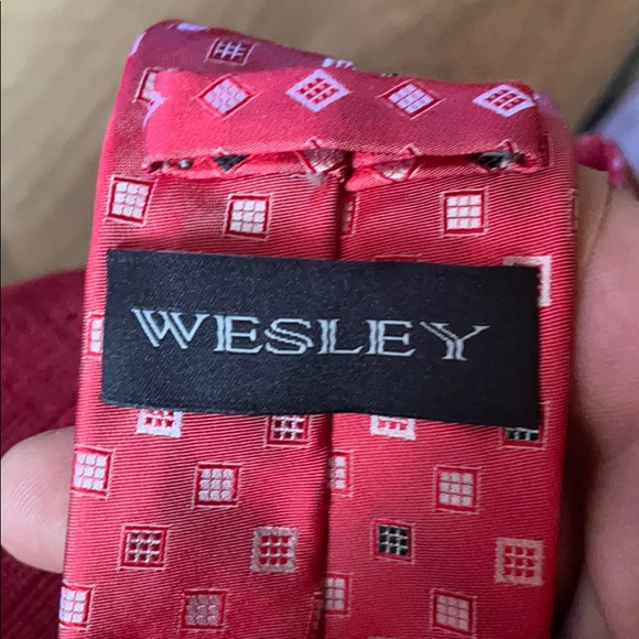 Tie - Picture 3 of 6